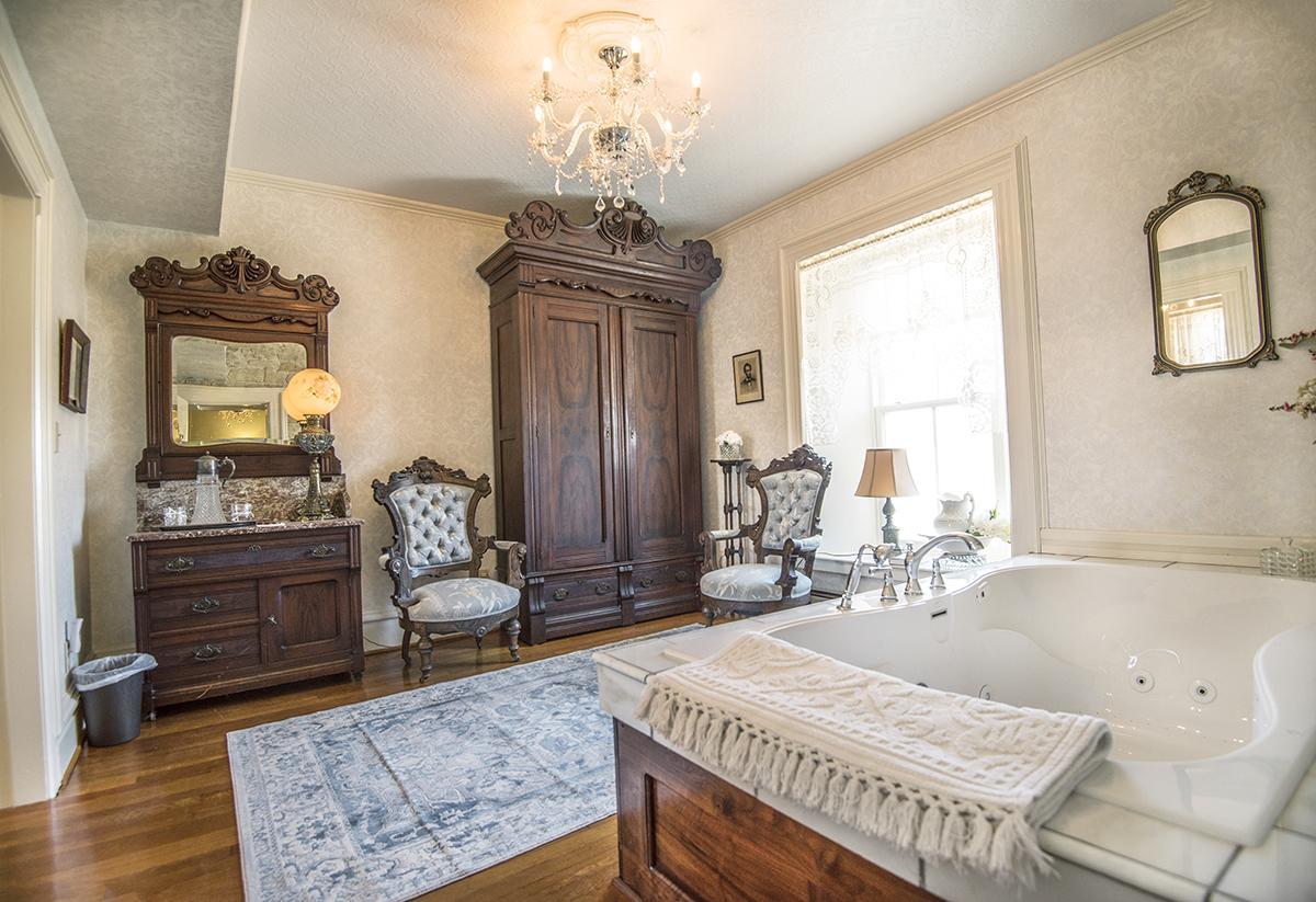 Clover Cliff Ranch Bed And Breakfast Elmdale Esterno foto
